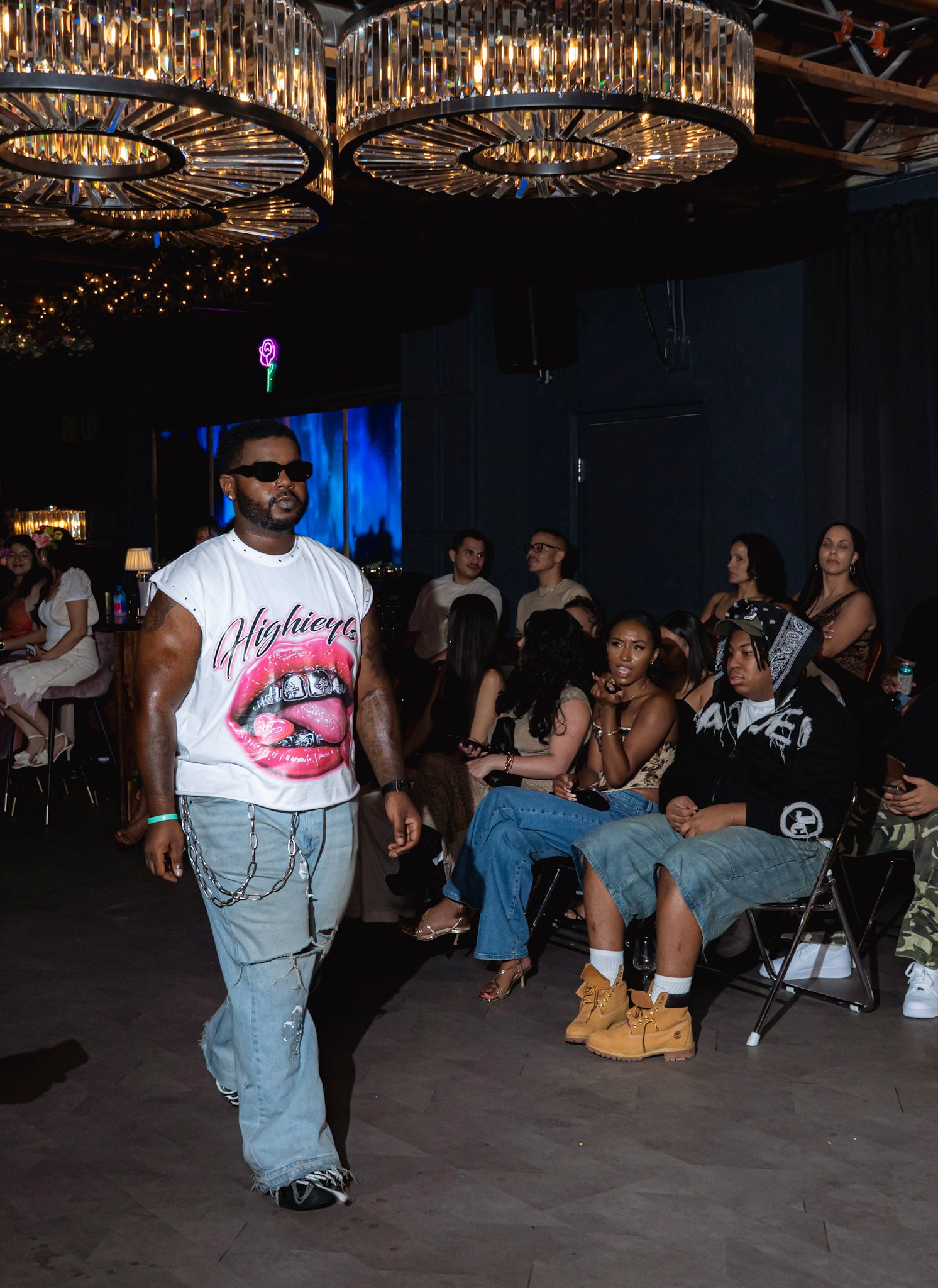 HIGHIEYLS ROCKSTAR LIPS CUT OFF